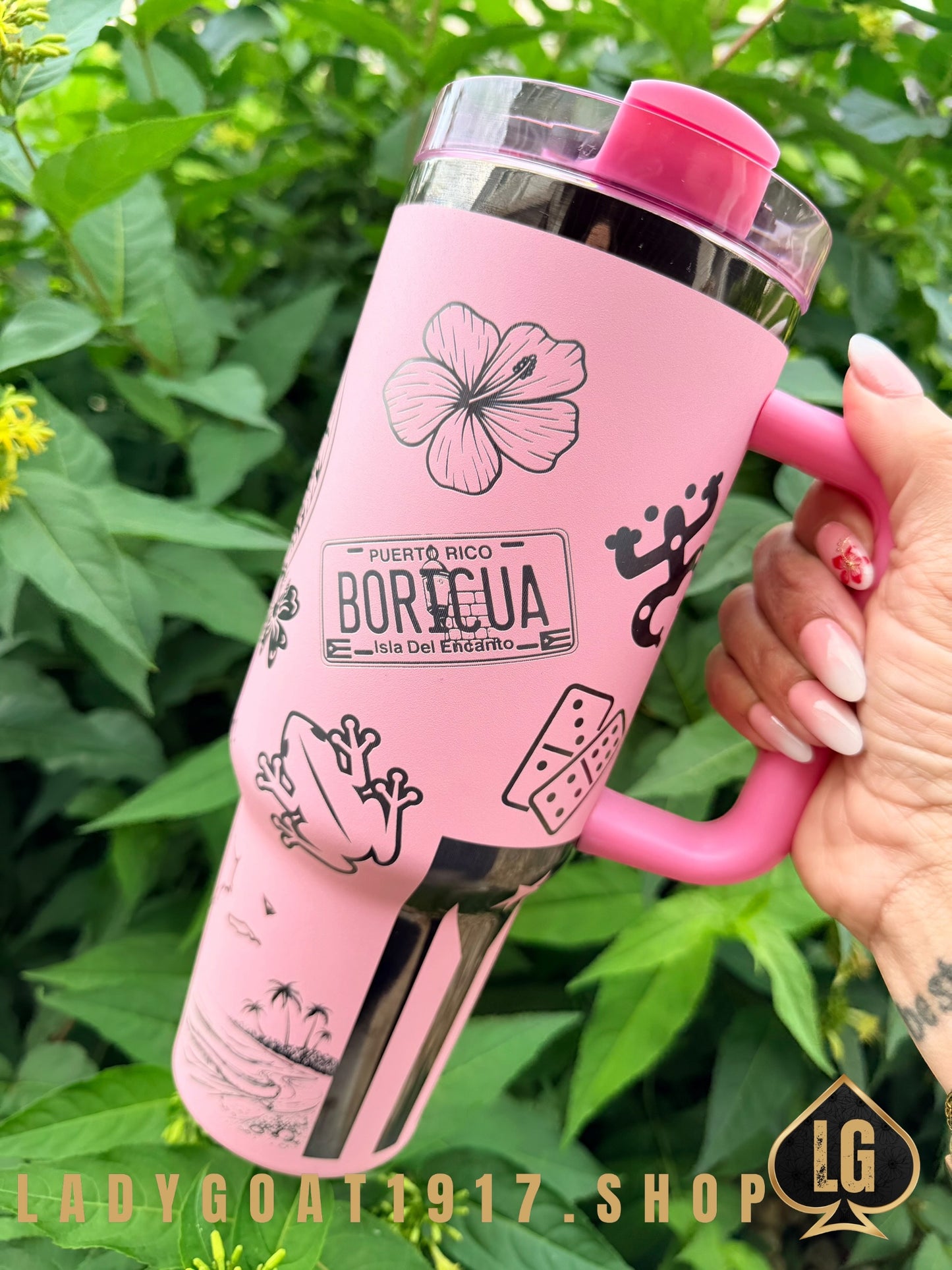 PR 💞🖤 40 oz Tumbler PINK