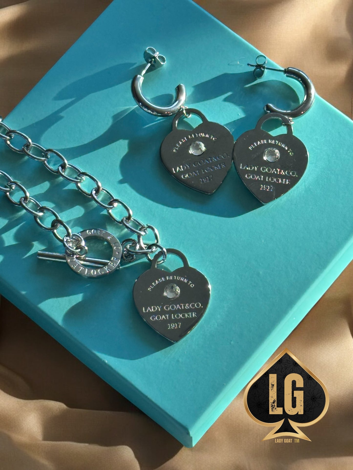 Lady Goat & CO. Bracelet and Earrings Set 25”