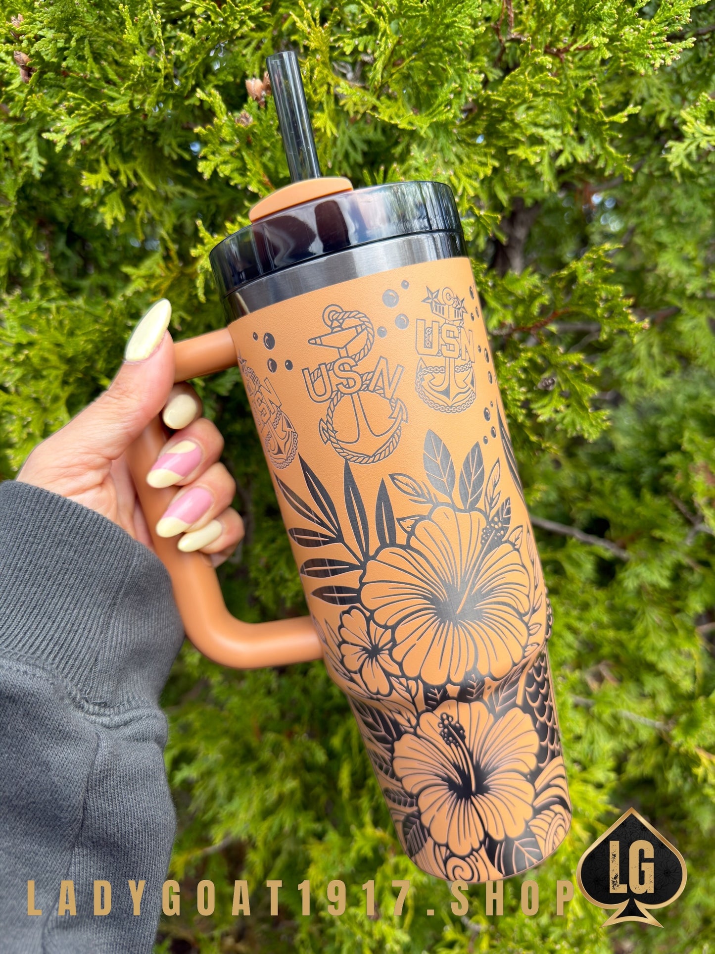Crest of the Wave 30oz Tumbler Limited w/ Accesories