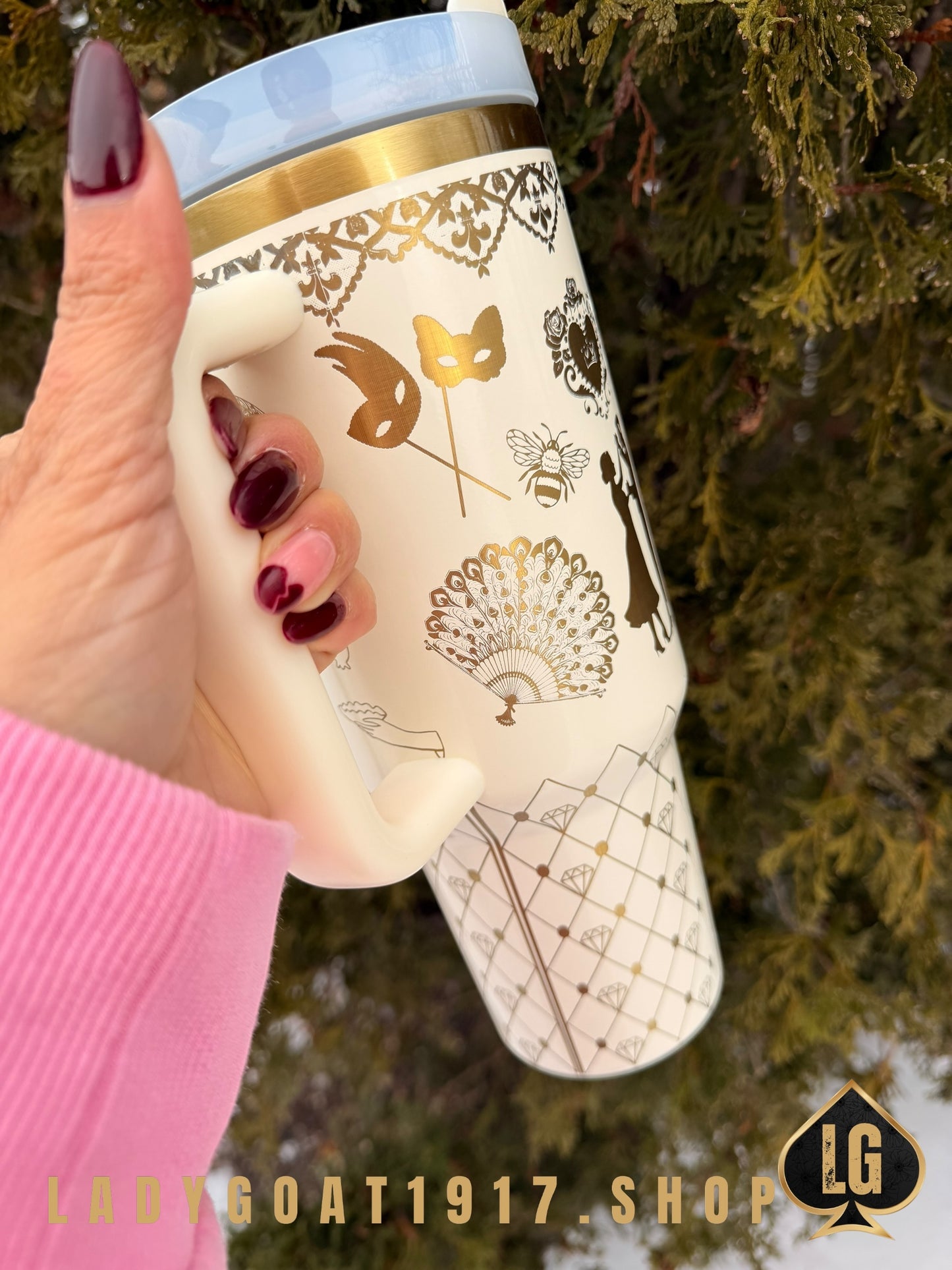 Cream S4 Bridgerton 40 oz Tumbler