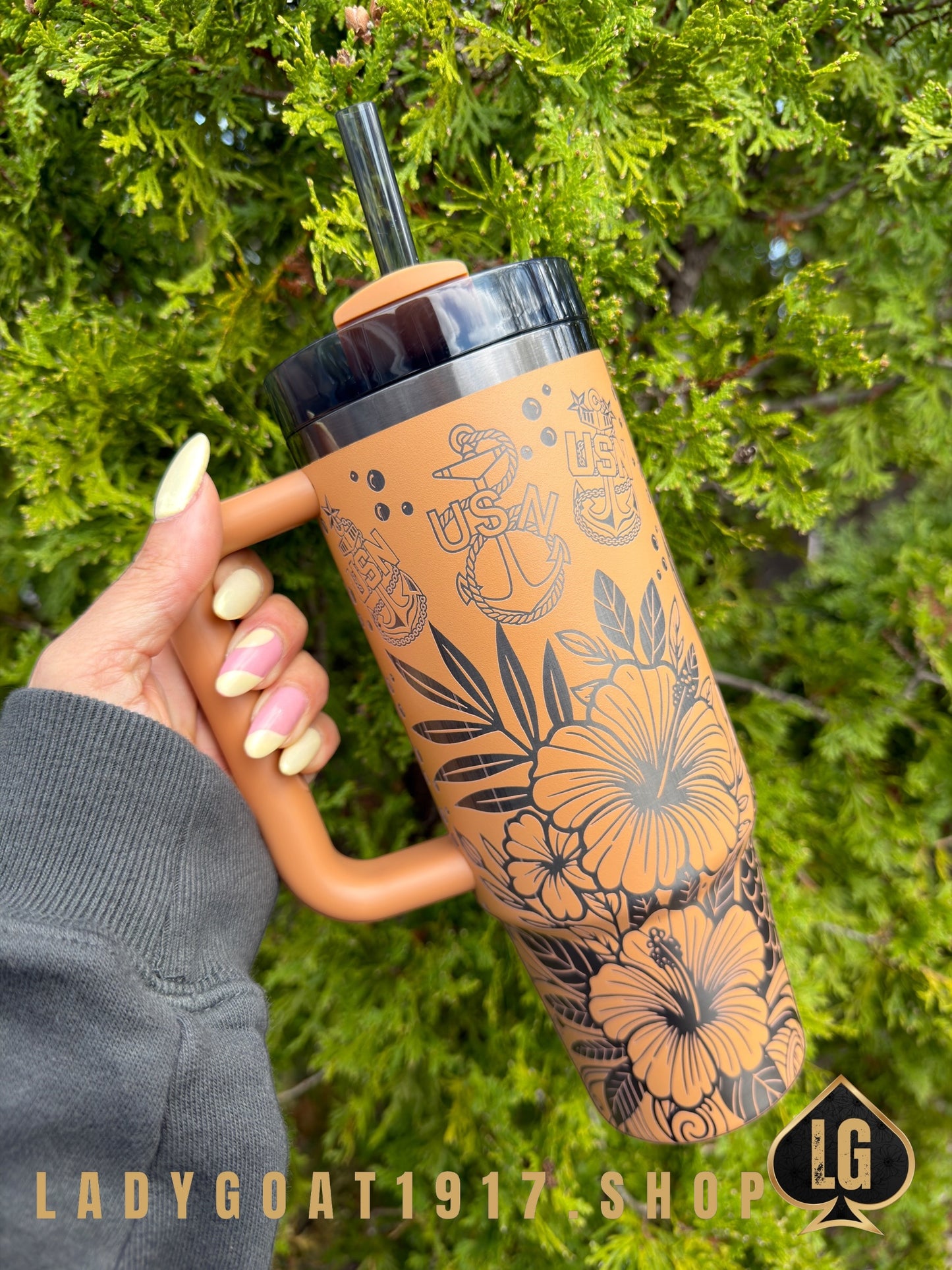 Crest of the Wave 30oz Tumbler Limited w/ Accesories