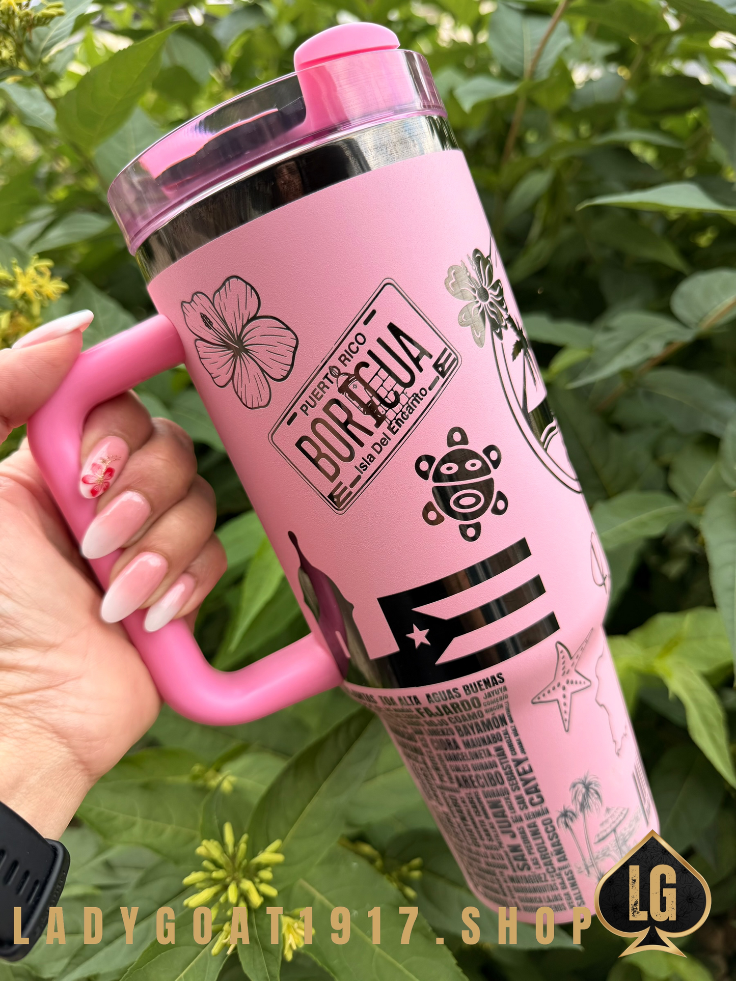 PR 💞🖤 40 oz Tumbler PINK