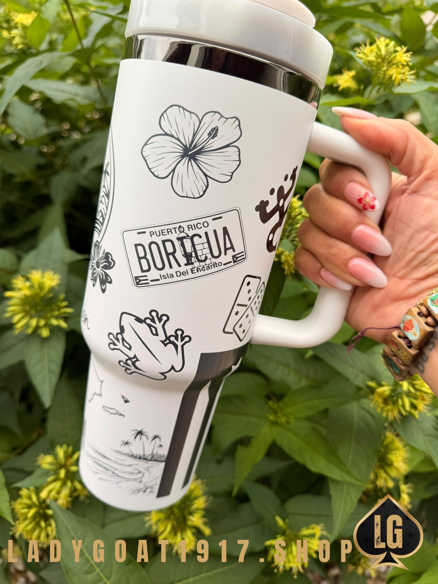 PR 🤍🖤 40 oz Tumbler BW