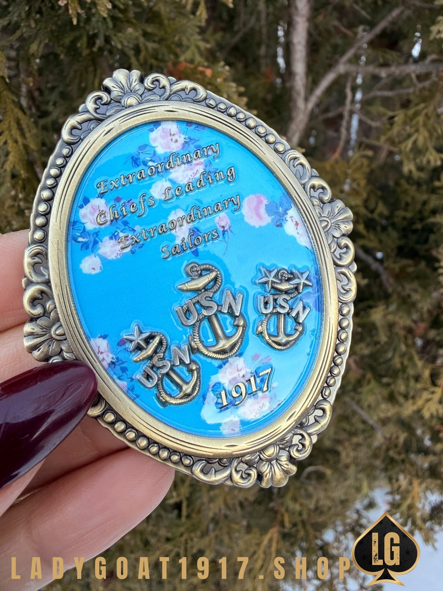 LADYGOATFANCY V2 25” BLUE