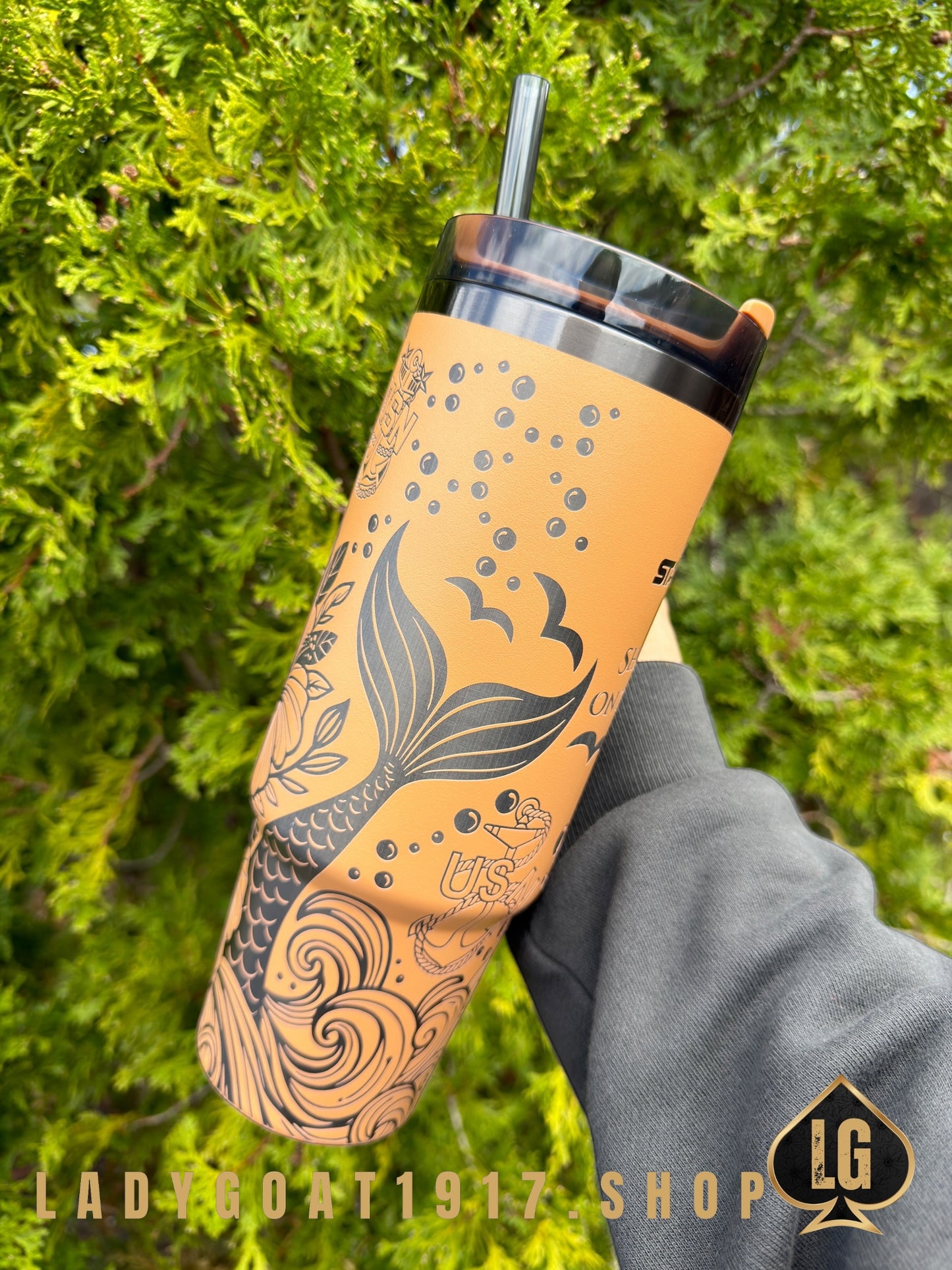 Crest of the Wave 30oz Tumbler Limited w/ Accesories