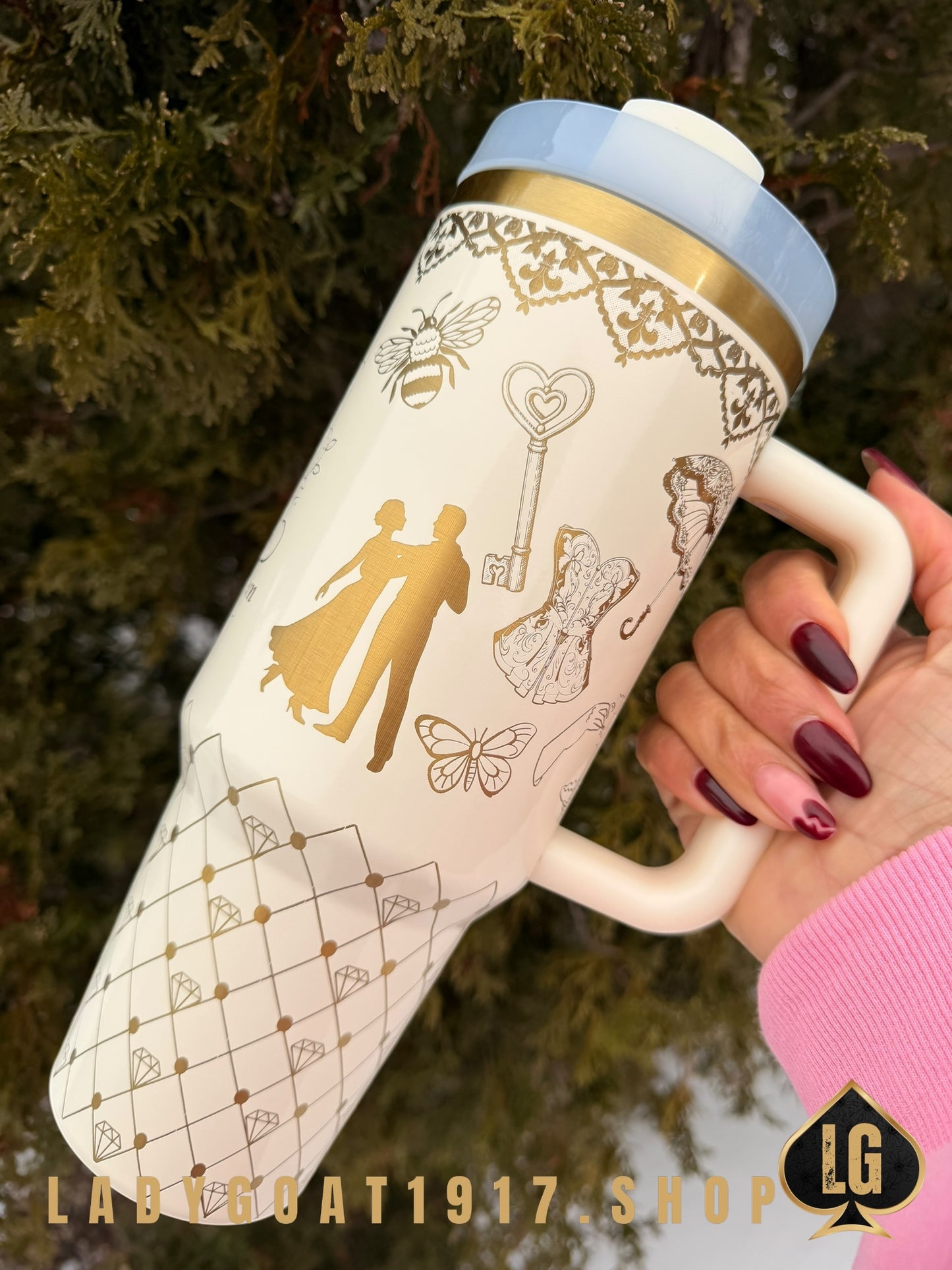 Cream S4 Bridgerton 40 oz Tumbler