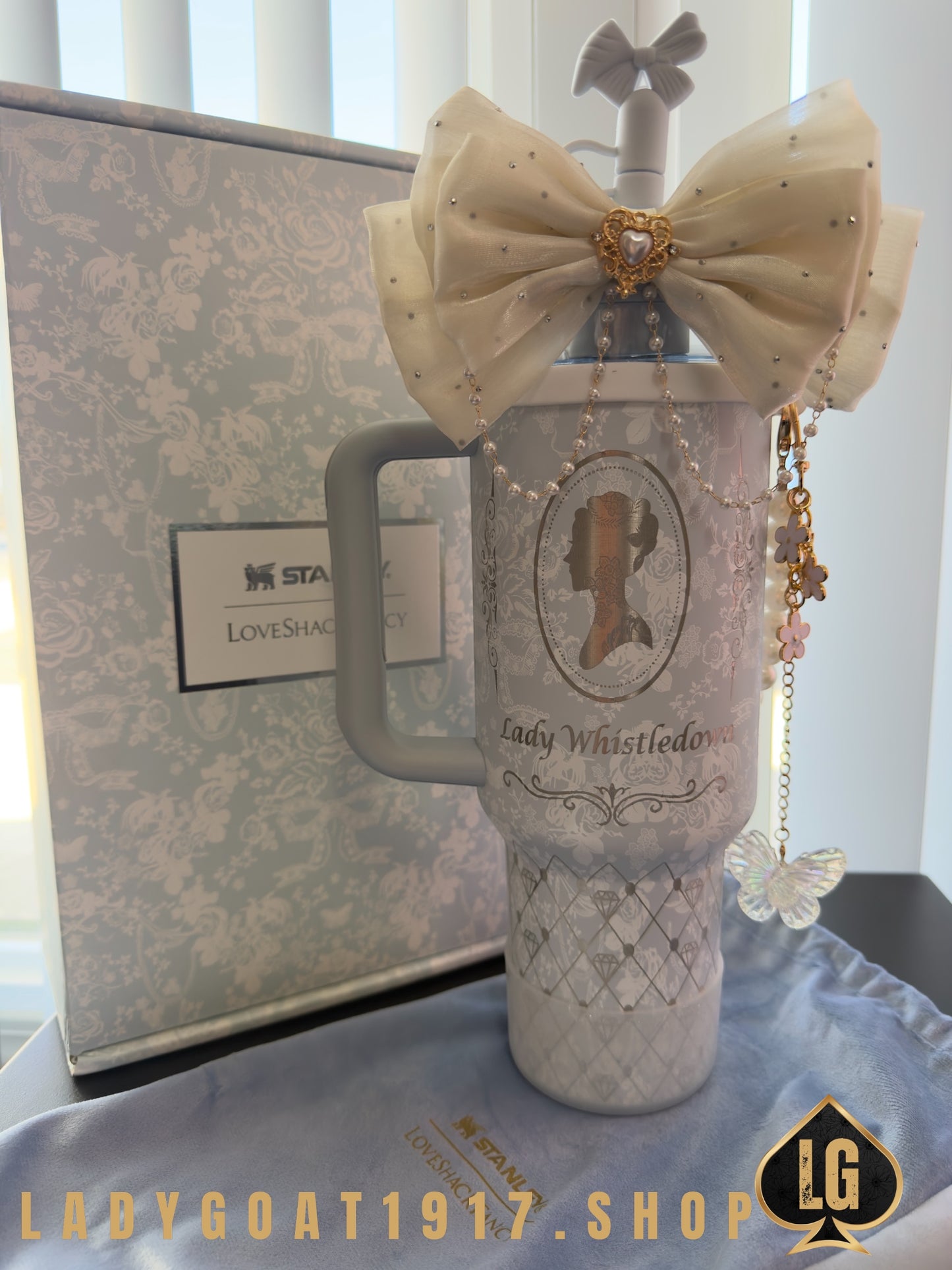 PRE-SALE  LVS 2.0 Bridgerton 40 oz Tumbler W/ Accessories