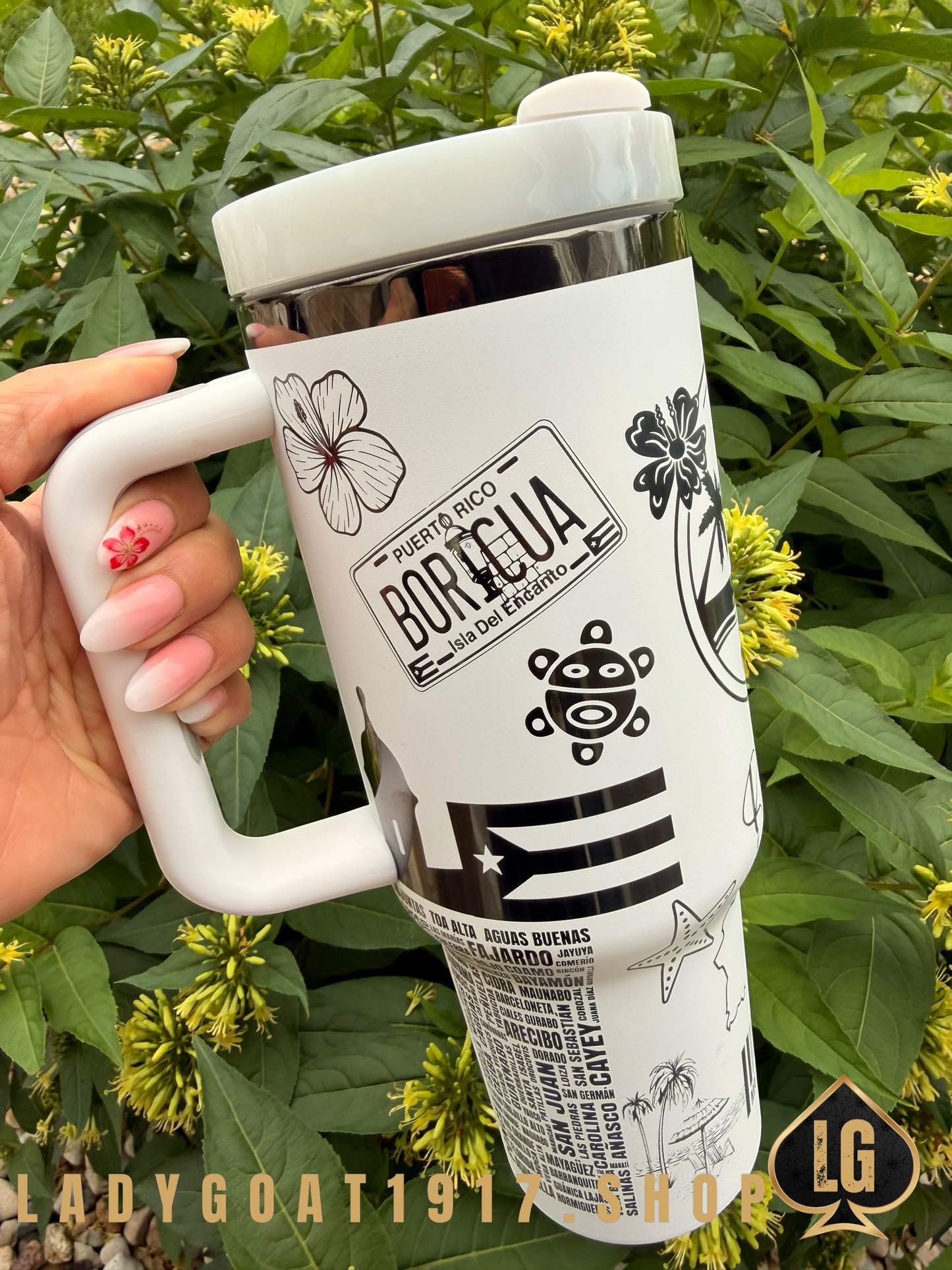 PR 🤍🖤 40 oz Tumbler BW